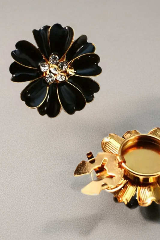 Sunday Charms - Midnight Bloom