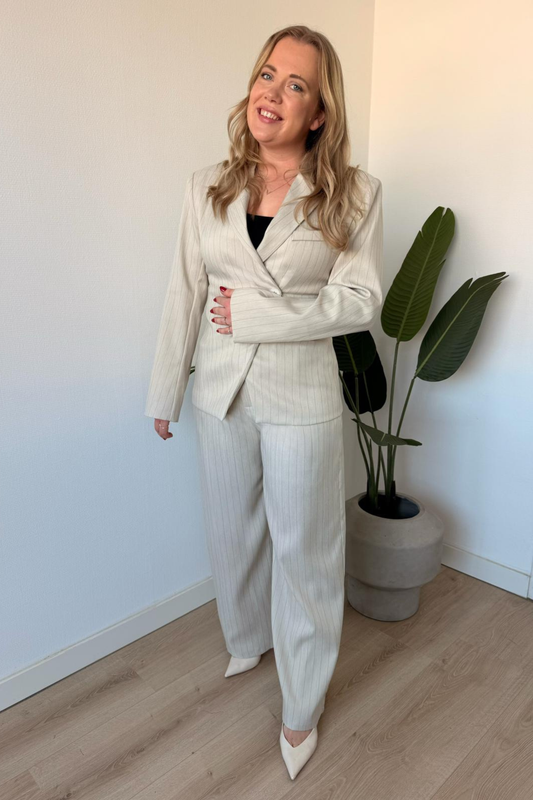 Atelier Krijtstreep Blazer – Beige