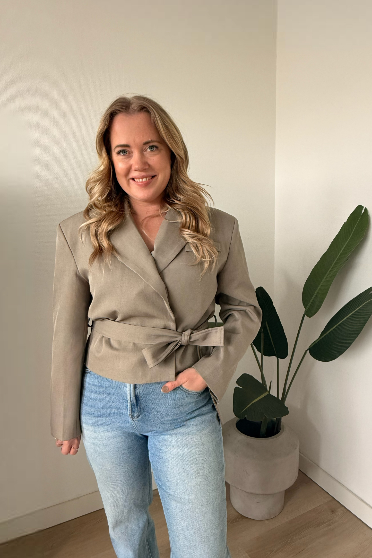 Muse Cropped Blazer – Olive