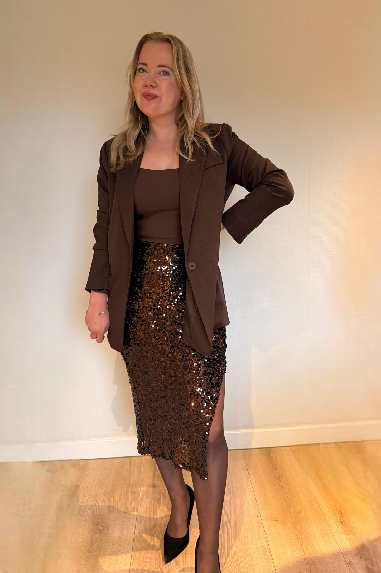 Glimmer Skirt - Deep Brown