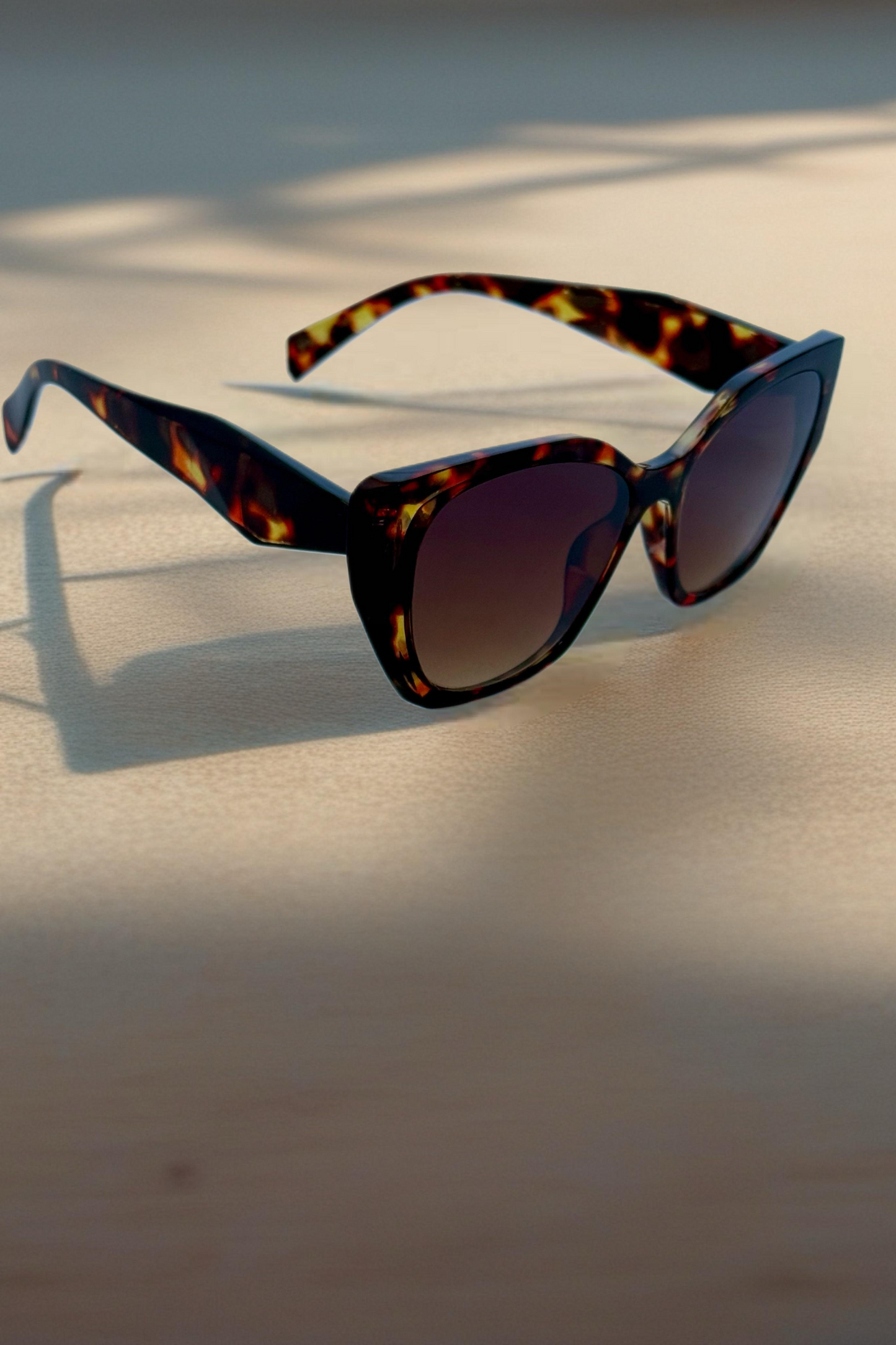 Riviera Sunglasses - Tortoise